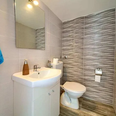 Vinodol Comfortable *