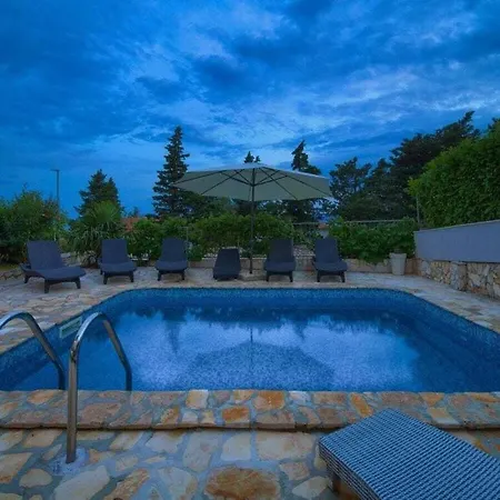 别墅 Vinodol Comfortable 诺维·维诺多尔斯基
