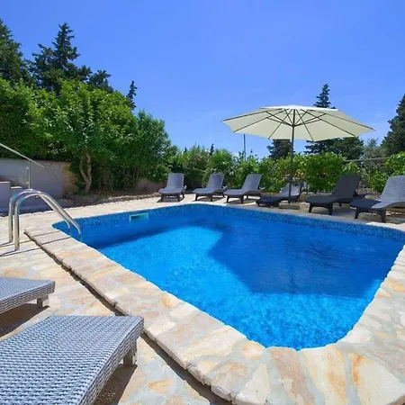 Vinodol Comfortable Villa Novi Vinodolski