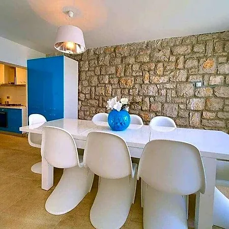 Vinodol Comfortable Villa *