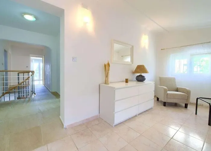 Vinodol Comfortable *